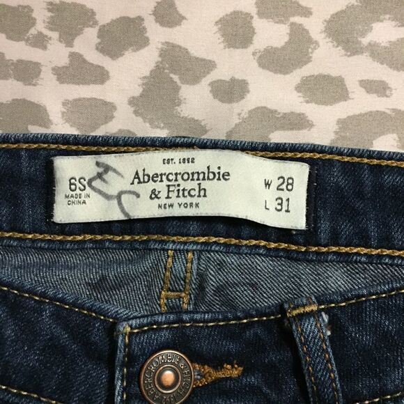Abercrombie & Fitch Womens Super Skinny Jeans Mid-Rise Medium Wash Distressed 6s - Picture 3 of 6